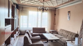 Продава етаж от къща град Пловдив Коматево - [1] 