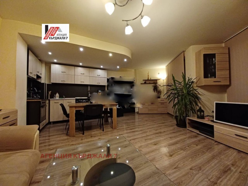 Eladó  1 hálószoba Kardzsali , Vazrozsdenci , 99 négyzetméter | 47944396 - kép [2]