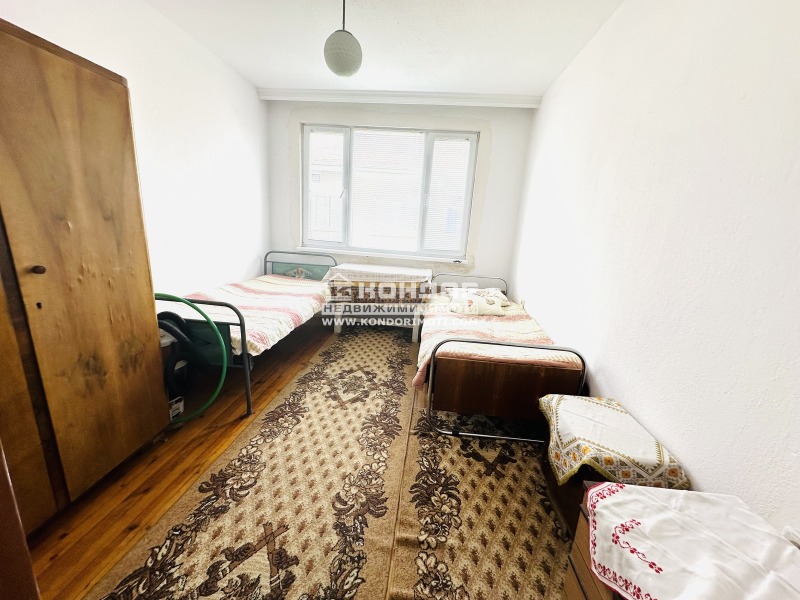 En venta  2 dormitorios Plovdiv , Jristo Smirnenski , 133 metros cuadrados | 47952851 - imagen [7]