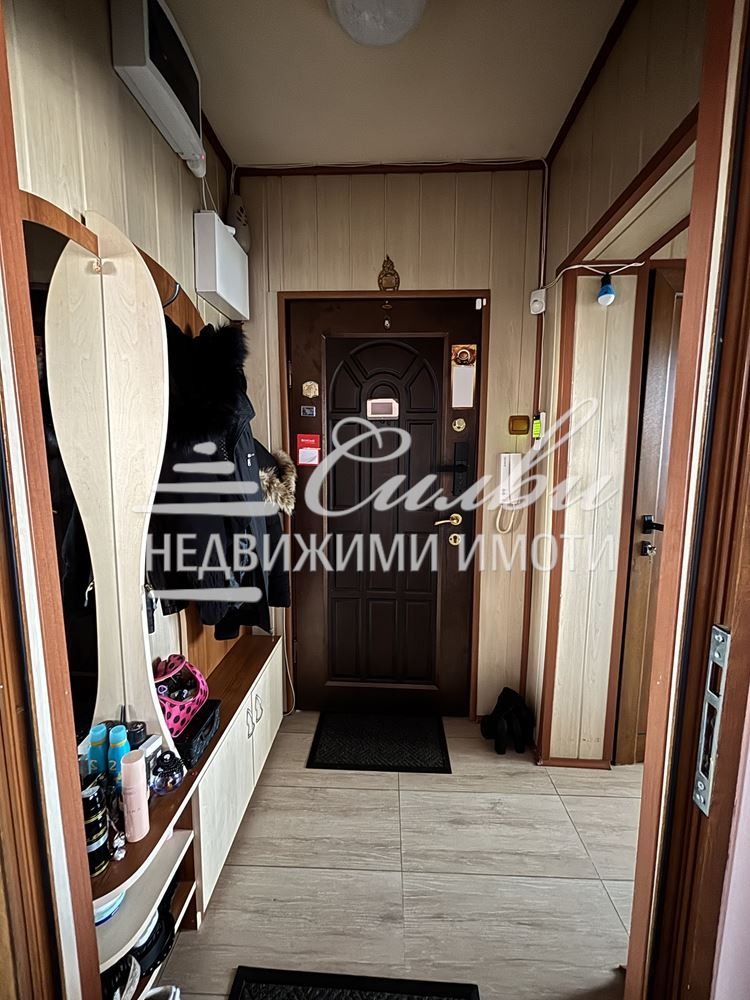 Продава 3-СТАЕН, гр. Нови пазар, област Шумен, снимка 1 - Aпартаменти - 48164550