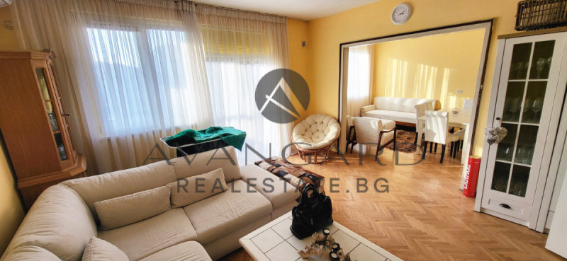 Продава  3-стаен град Пловдив , Център , 120 кв.м | 58920914 - изображение [2]