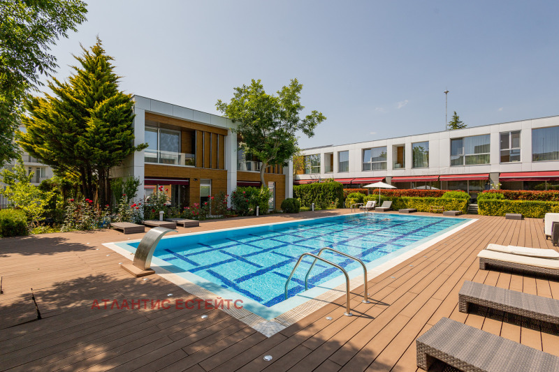 Til salg  Hus Burgas , Sarafovo , 187 kvm | 58634430 - billede [2]