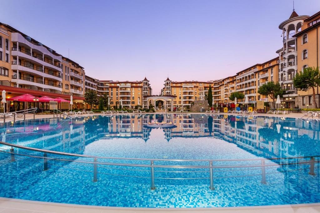 Продава  2-стаен област Бургас , к.к. Слънчев бряг , 55 кв.м | 72493092