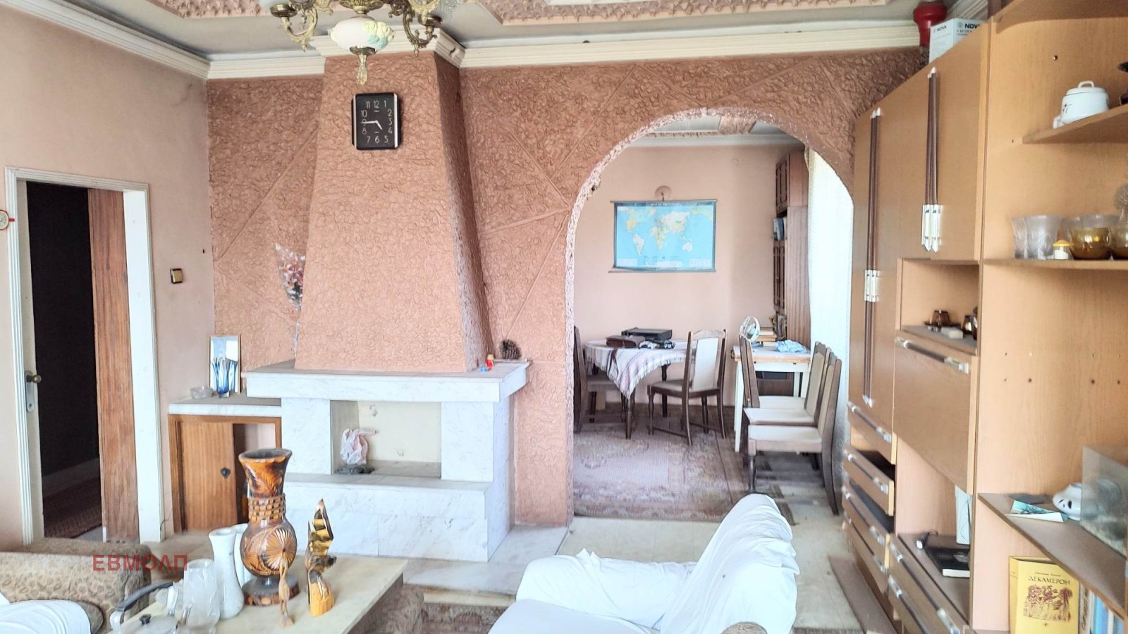 Продава ЕТАЖ ОТ КЪЩА, гр. Пловдив, Коматево, снимка 2 - Етаж от къща - 41785472