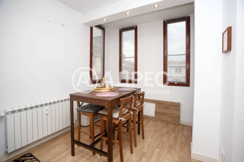 Продава МНОГОСТАЕН, гр. София, Център, снимка 13 - Апартаменти - 52693195