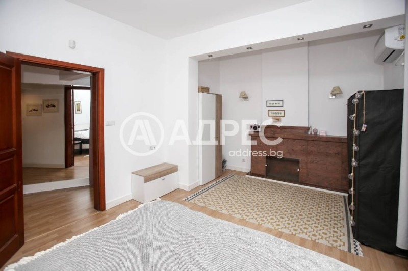 Продава МНОГОСТАЕН, гр. София, Център, снимка 11 - Апартаменти - 52693195