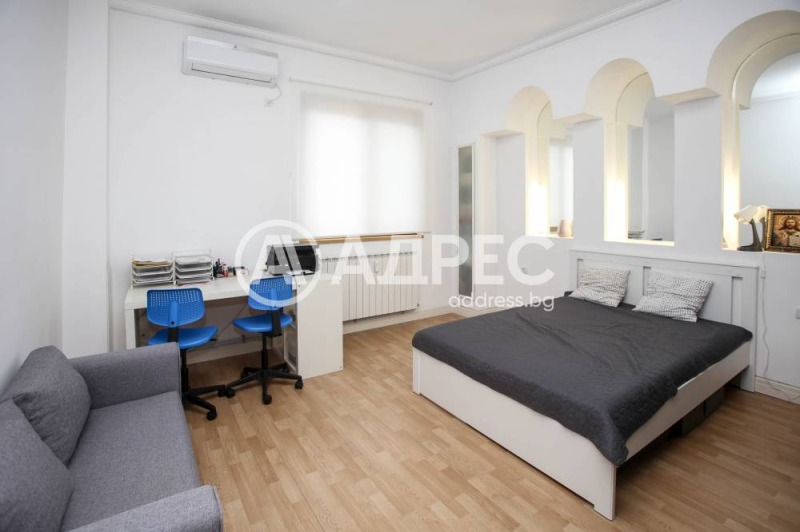 Продава МНОГОСТАЕН, гр. София, Център, снимка 8 - Апартаменти - 52693195