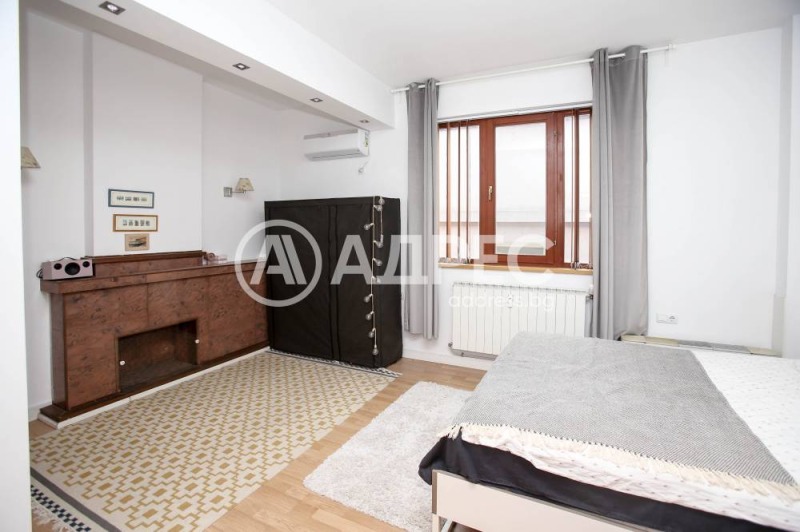 Продава МНОГОСТАЕН, гр. София, Център, снимка 10 - Апартаменти - 52693195