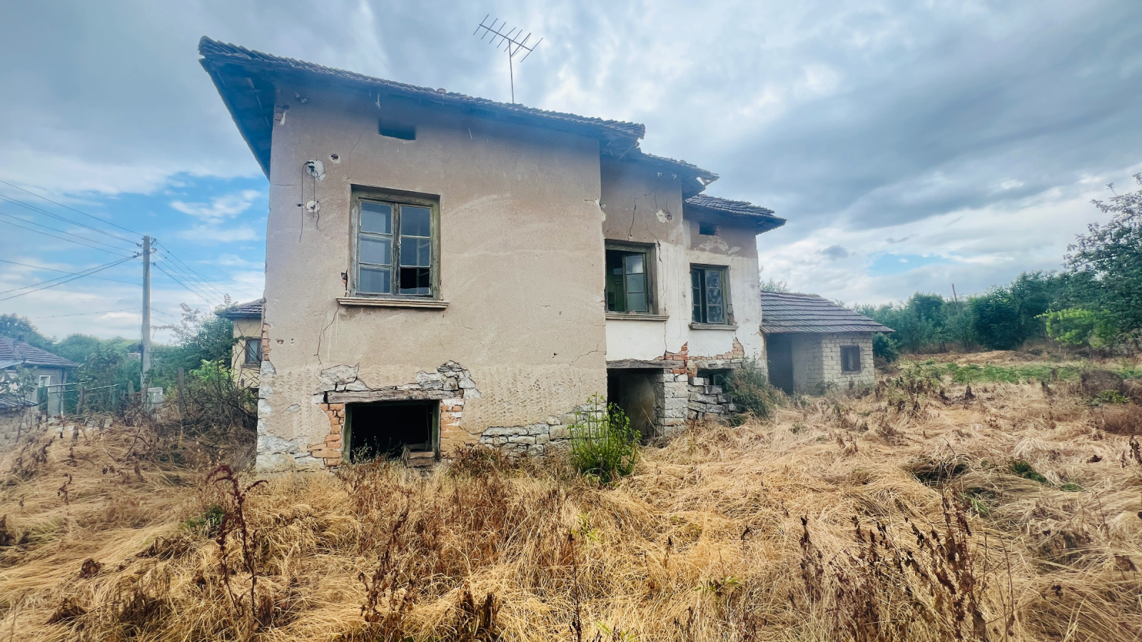 Продава КЪЩА, с. Стубел, област Монтана, снимка 2 - Къщи - 53797686