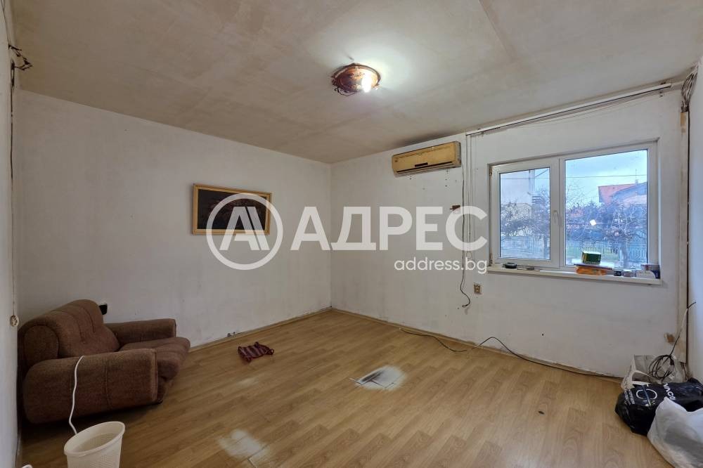 Продава КЪЩА, гр. София, гр. Банкя, снимка 2 - Къщи - 54251167