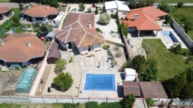 Huis Sokolovo, regio Dobritsj
