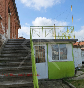 КЪЩА, 120 m2