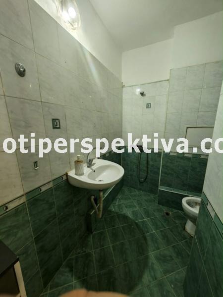 Продава 2-СТАЕН, гр. Пловдив, Кючук Париж, снимка 6 - Апартаменти - 55740541