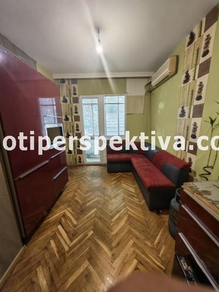 Продава 2-СТАЕН, гр. Пловдив, Кючук Париж, снимка 2 - Апартаменти - 55740541