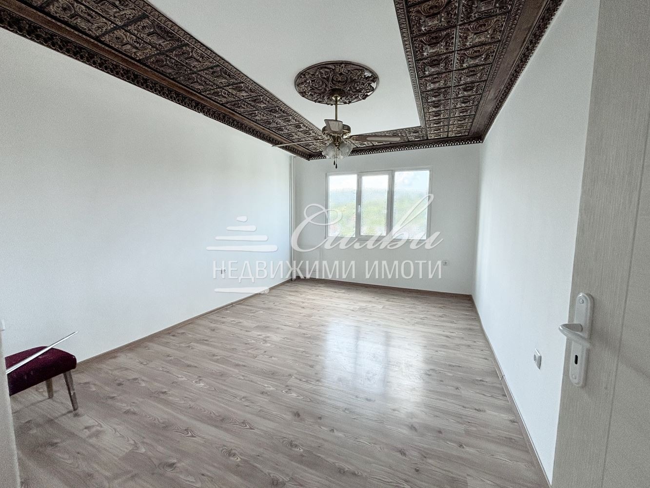 Продава МНОГОСТАЕН, гр. Шумен, Болницата, снимка 2 - Апартаменти - 52602375