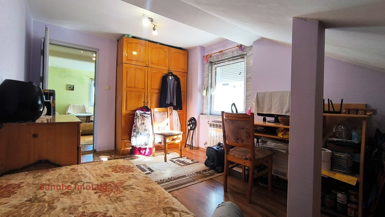 Продава ЕТАЖ ОТ КЪЩА, гр. Русе, Център, снимка 4 - Етаж от къща - 56214603