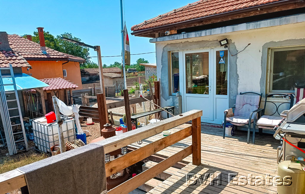 Продава КЪЩА, с. Септемврийци, област Добрич, снимка 15 - Къщи - 55922833