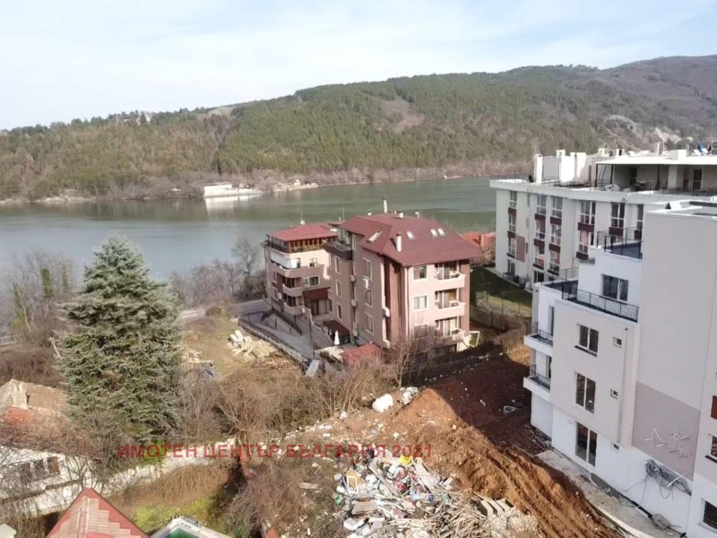 Продава МНОГОСТАЕН в град София, с. Кокаляне - 394 кв.м / 390 000 € » 762 773.70 лв., ИМОТЕН ЦЕНТЪР БЪЛГАРИЯ 2021