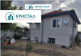 КЪЩА, 68 m2