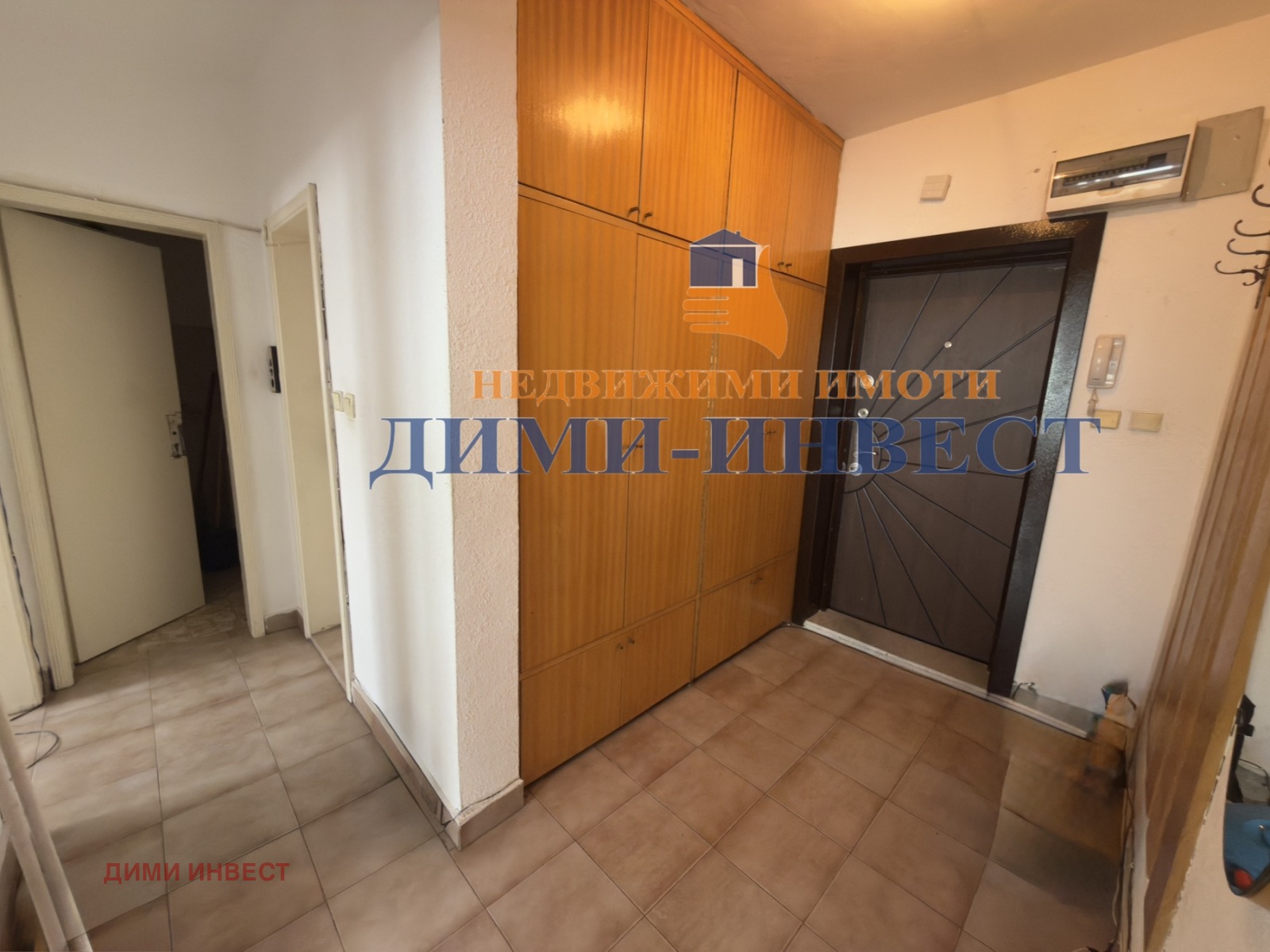 Продава 3-СТАЕН, гр. Добрич, Център