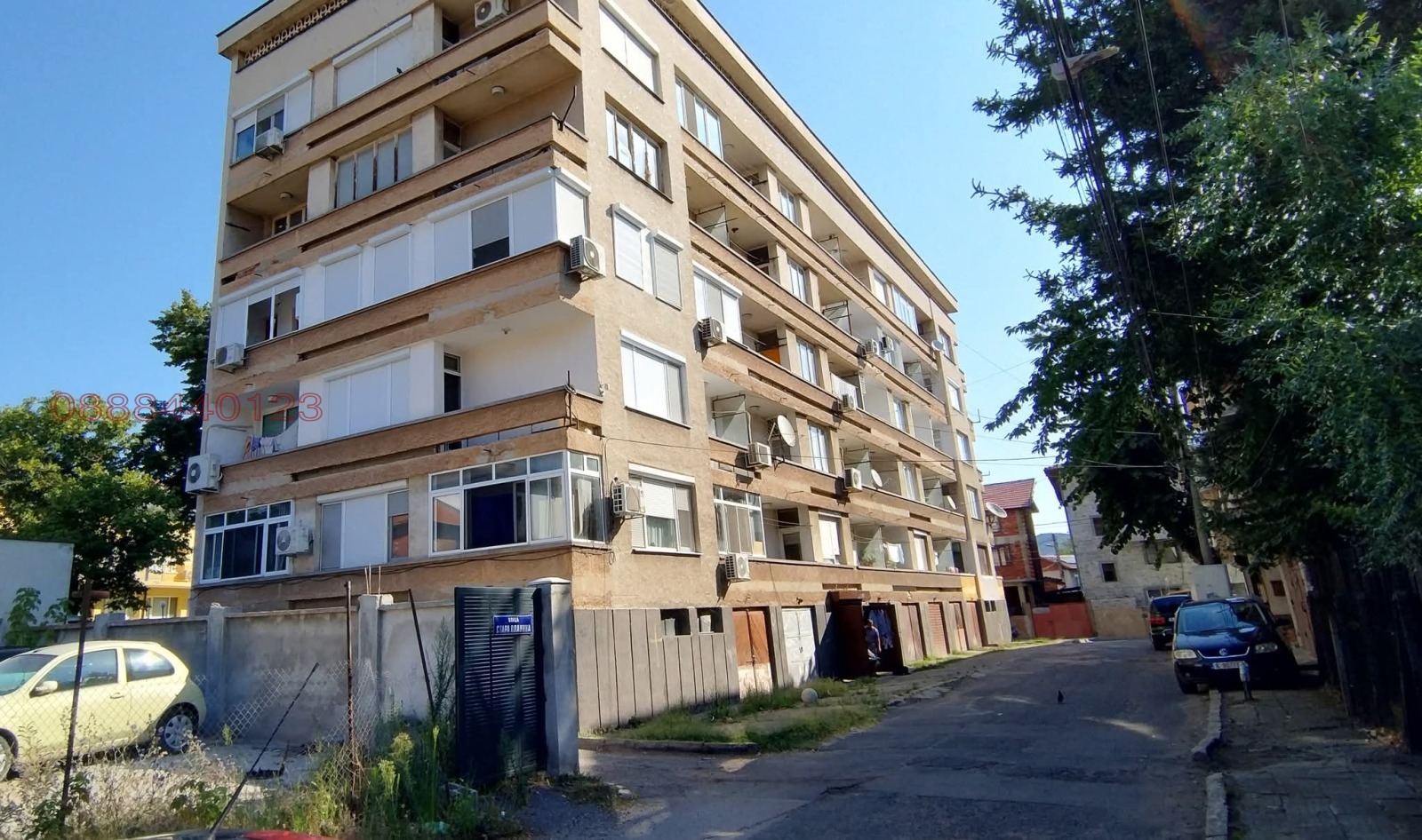 Продава ГАРАЖ, ПАРКОМЯСТО, гр. Кърджали, Боровец