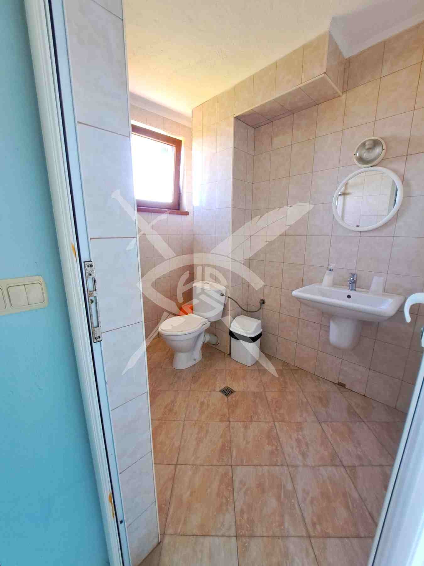 Продава ХОТЕЛ, с. Синеморец, област Бургас, снимка 14 - Хотели - 54703156