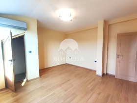 2 slaapkamers Galata, Varna 8