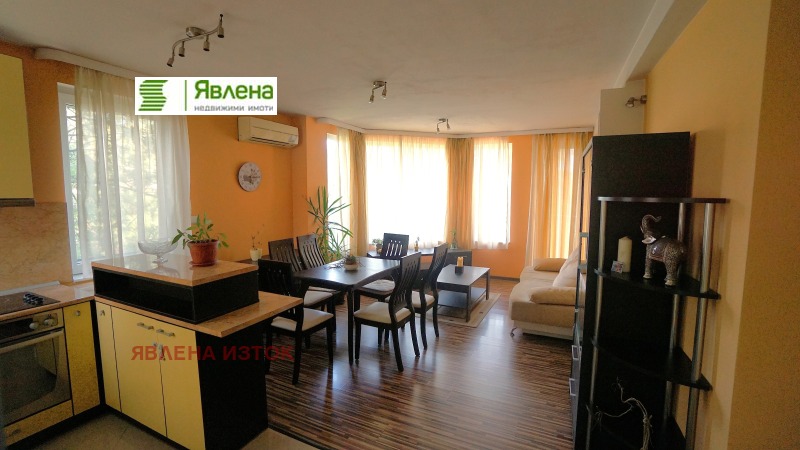 In vendita  2 camere da letto Sofia , Zona B-19 , 102 mq | 51590571 - Immagine [2]