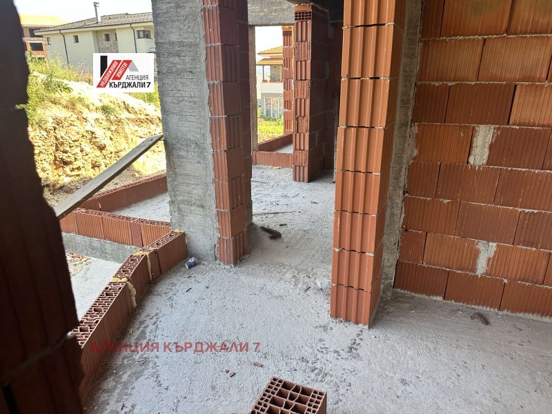 Продается  2 спальни Кърджали , Възрожденци , 109 кв.м | 11839360 - изображение [16]