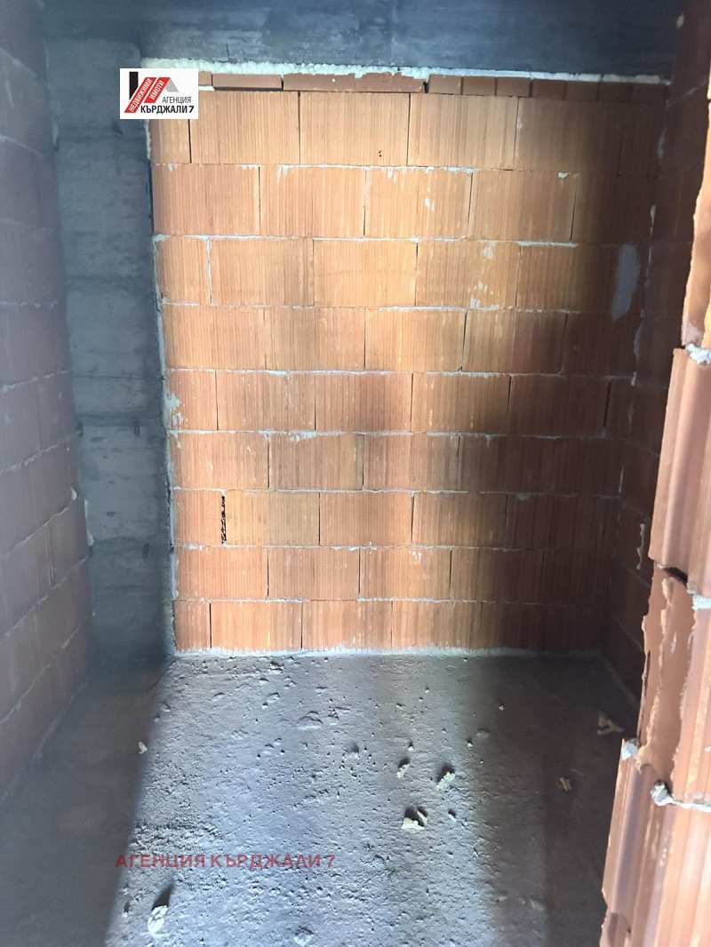 Продается  2 спальни Кърджали , Възрожденци , 109 кв.м | 11839360 - изображение [8]