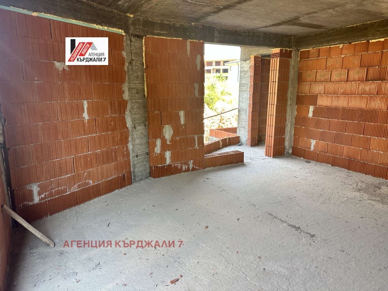 Продается  2 спальни Кърджали , Възрожденци , 109 кв.м | 11839360 - изображение [15]