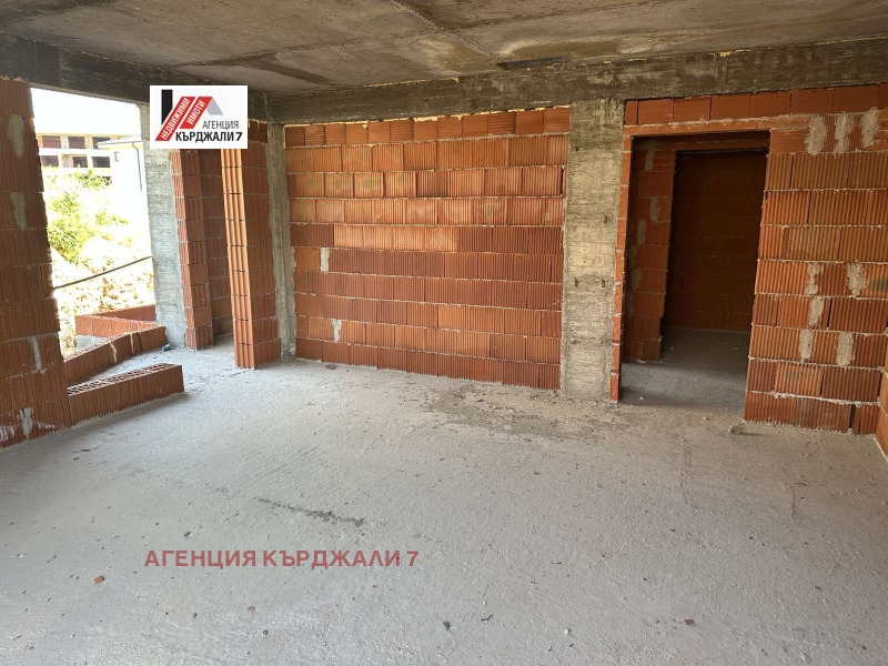 Продается  2 спальни Кърджали , Възрожденци , 109 кв.м | 11839360 - изображение [14]