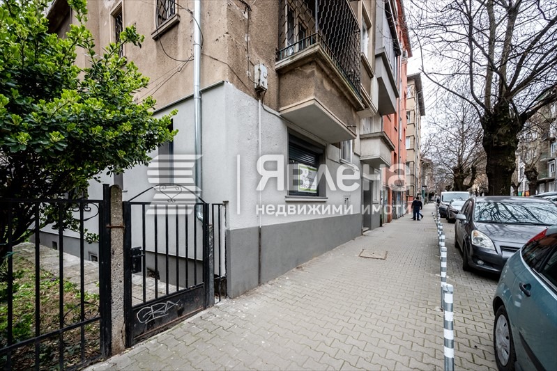 Продава 3-СТАЕН, гр. София, Център, снимка 16 - Апартаменти - 55893770