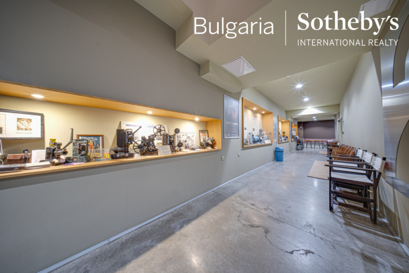 Продава ЗАВЕДЕНИЕ, гр. София, Център, снимка 8 - Заведения - 52687174