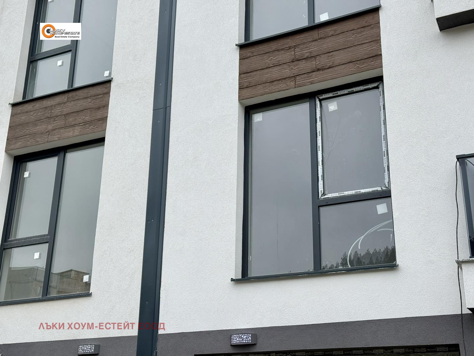 Продава 3-СТАЕН, гр. Перник, Изток, снимка 3 - Апартаменти - 54028767