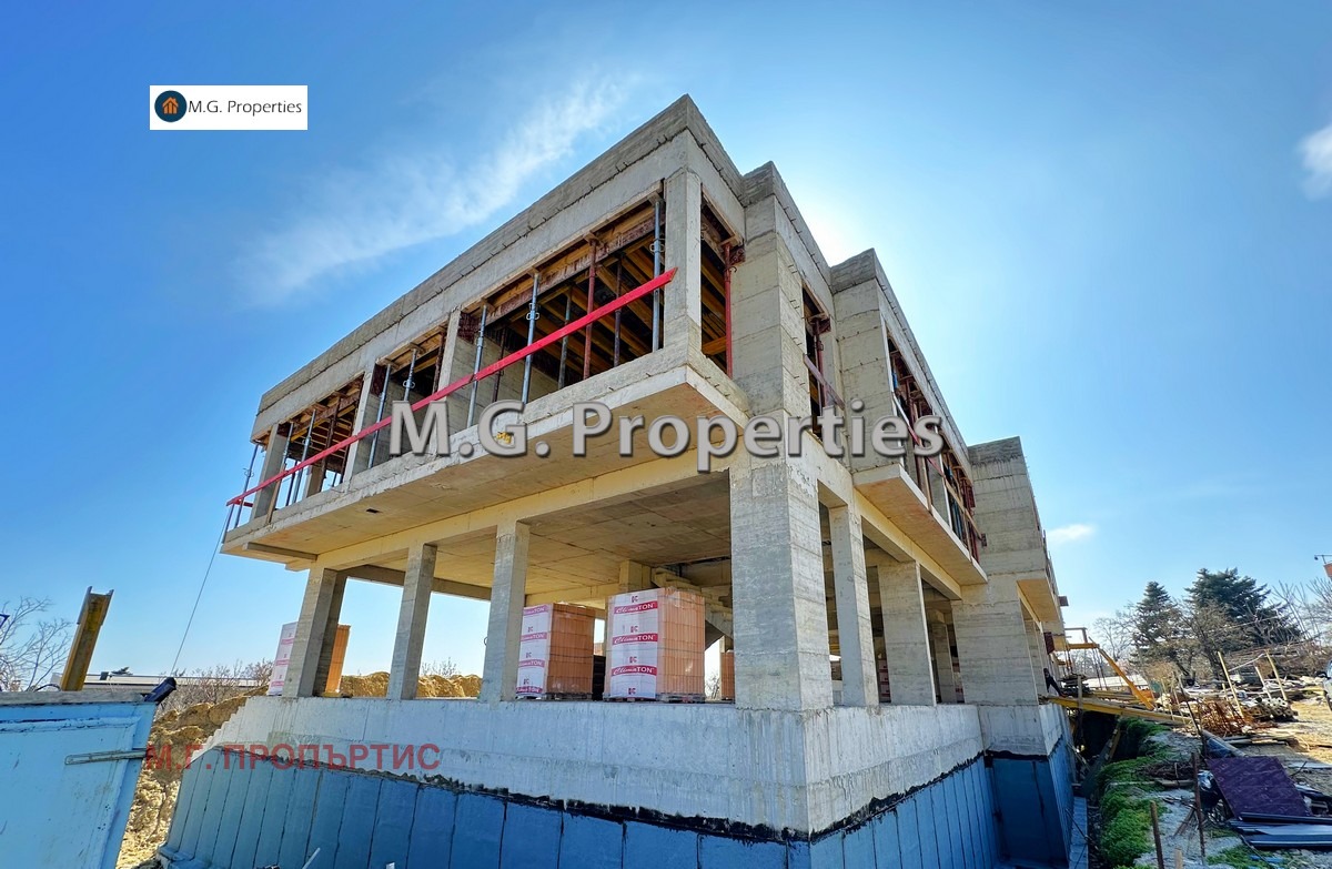 Продава КЪЩА, гр. Варна, Свети Никола, снимка 2 - Къщи - 49837143