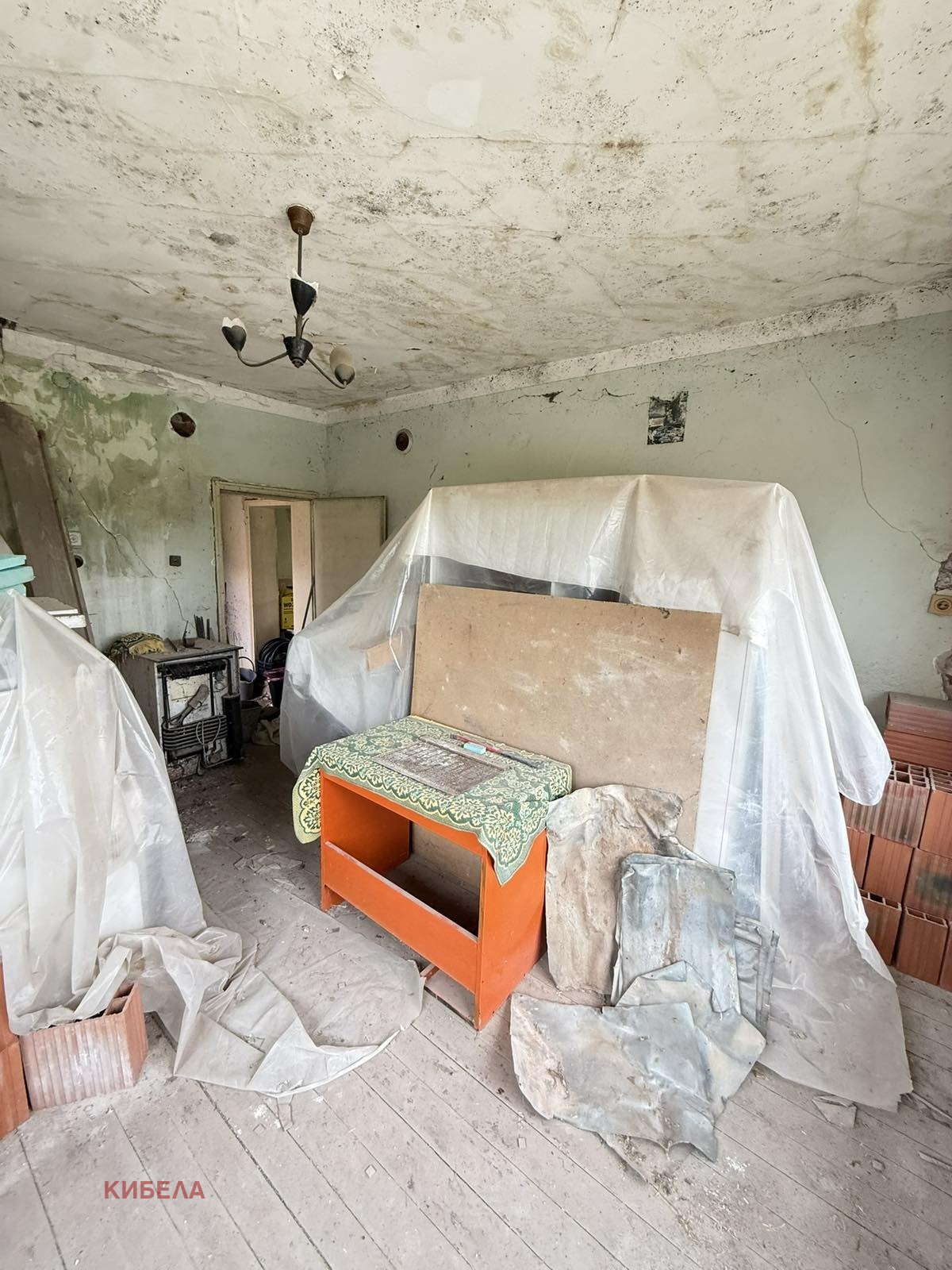 Продава КЪЩА, с. Комарево, област Плевен, снимка 10 - Къщи - 56008249