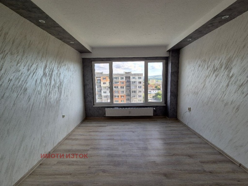 Myytävänä  Studio Pernik , Iztok , 46 neliömetriä | 22395041 - kuva [4]