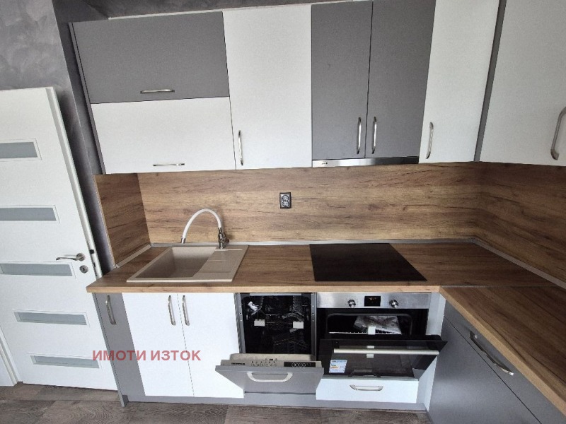 Myytävänä  Studio Pernik , Iztok , 46 neliömetriä | 22395041 - kuva [17]