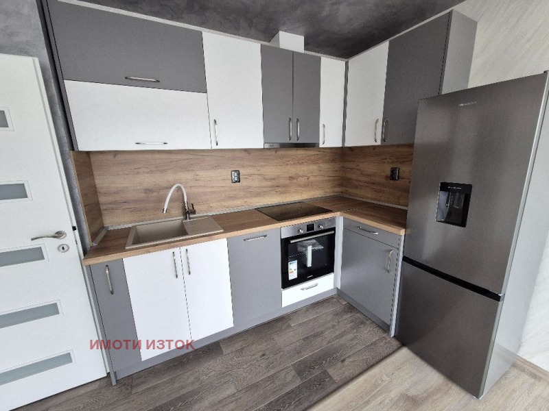 Myytävänä  Studio Pernik , Iztok , 46 neliömetriä | 22395041 - kuva [3]