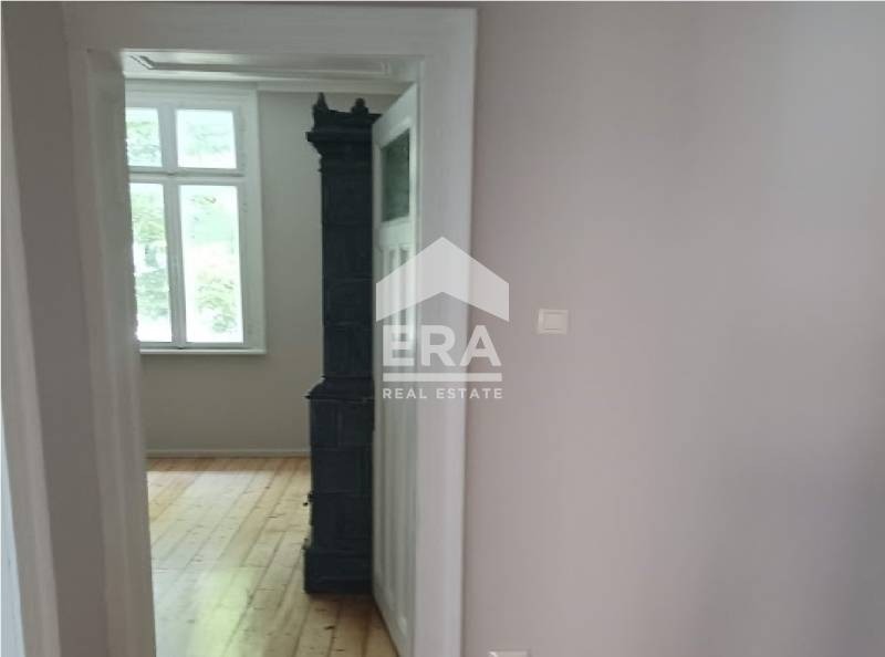 Продава 4-СТАЕН, гр. София, Оборище, снимка 8 - Апартаменти - 52318462