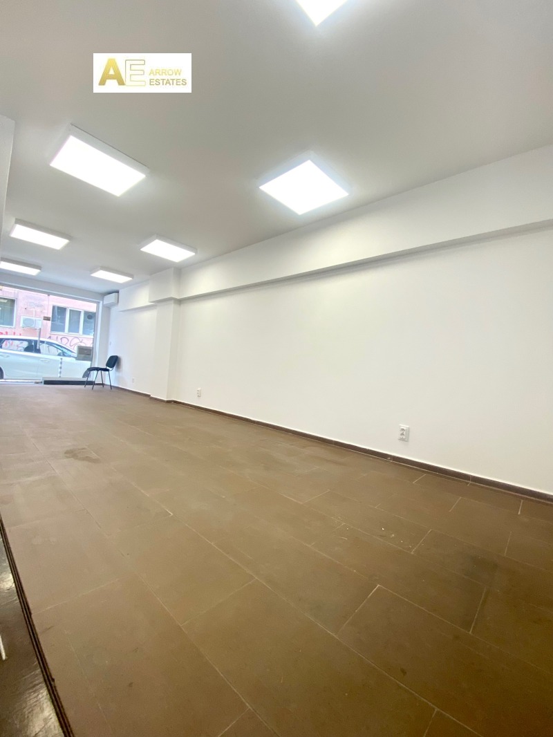 De vânzare  Birou Sofia , Țentâr , 57 mp | 40282828