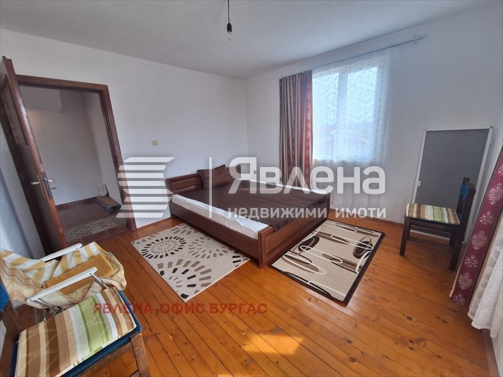 Продава КЪЩА, с. Полски извор, област Бургас, снимка 6 - Къщи - 49611804