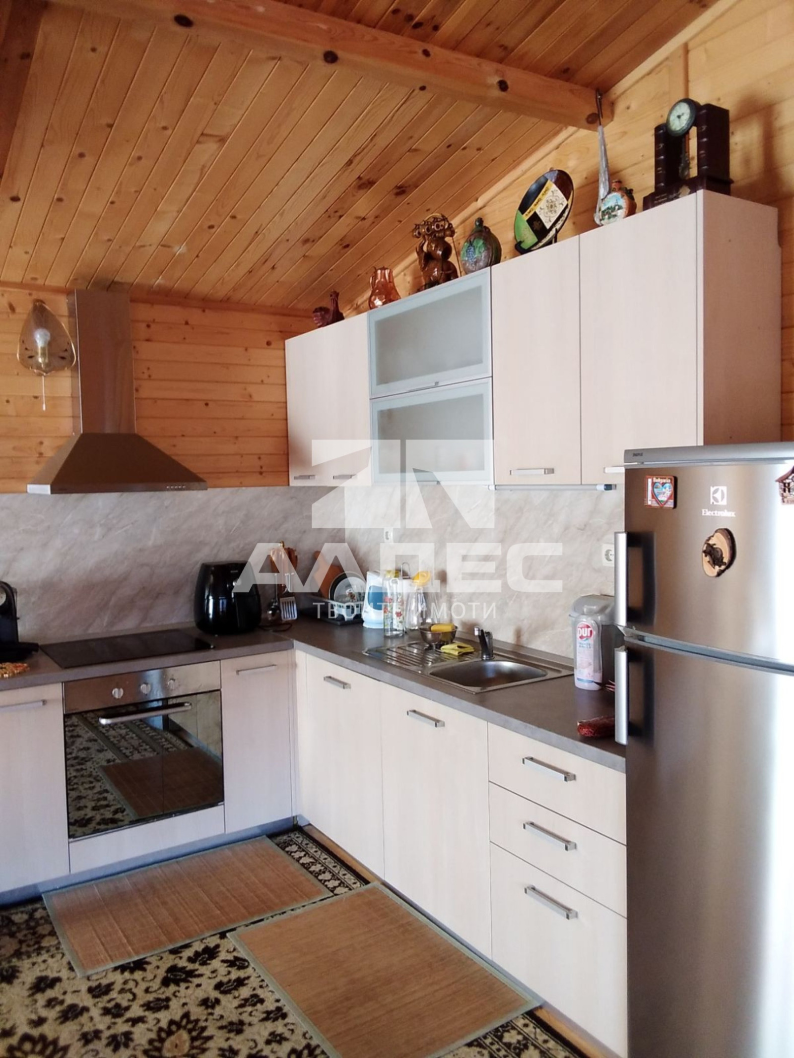 Продава КЪЩА, с. Батулия, област София област, снимка 5 - Къщи - 54541433