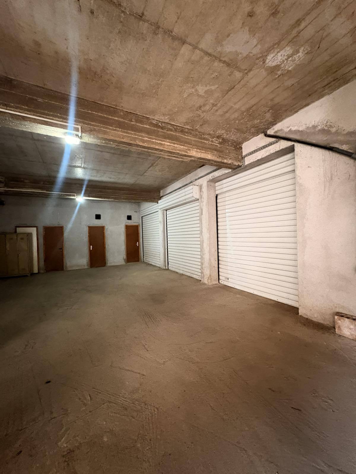 Продава ГАРАЖ, ПАРКОМЯСТО, гр. Стара Загора, Железник - изток, снимка 5 - Гаражи и паркоместа - 51566569