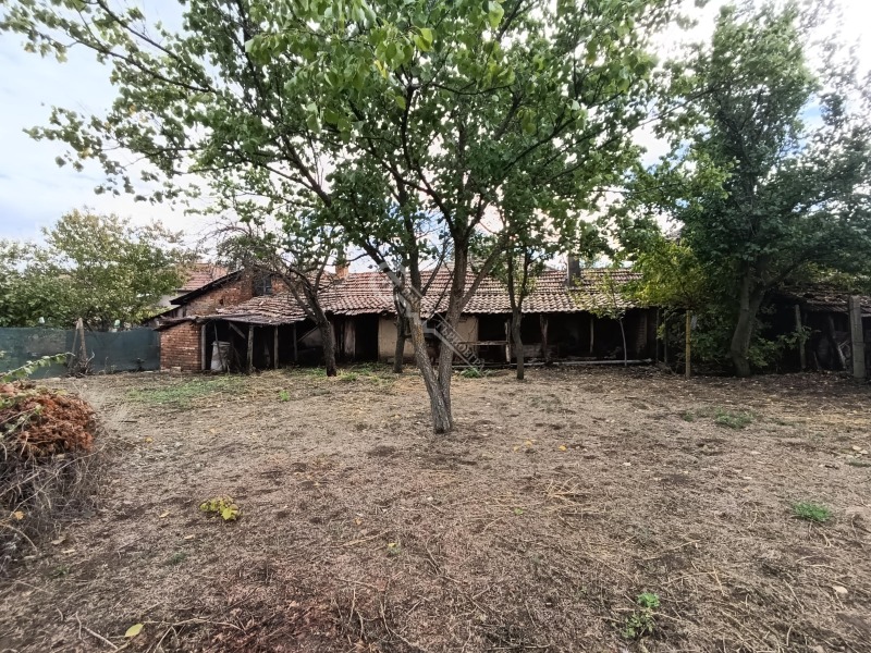 Продава КЪЩА, с. Драгомирово, област Велико Търново, снимка 11 - Къщи - 52038128