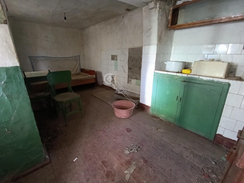 Продава КЪЩА, с. Драгомирово, област Велико Търново, снимка 8 - Къщи - 52038128