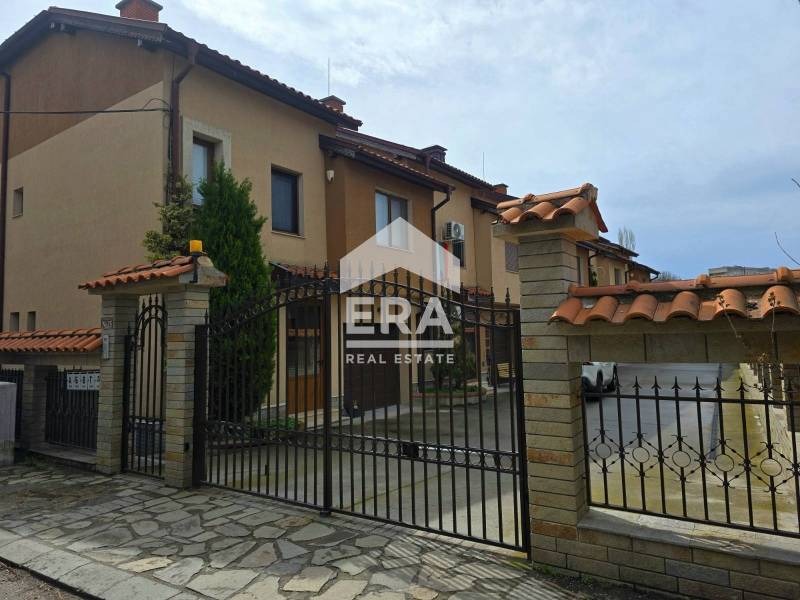 Продава КЪЩА, гр. Хасково, Дружба 1, снимка 2 - Къщи - 54276981