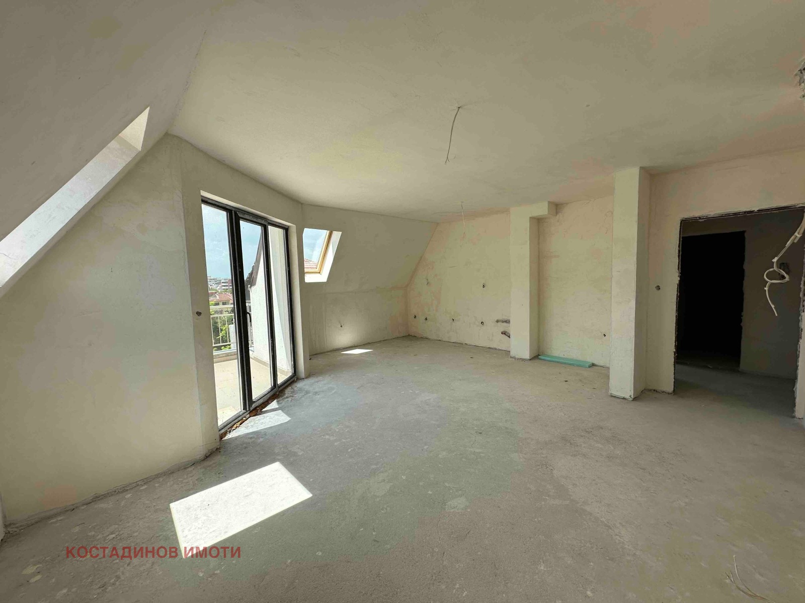 Продава МЕЗОНЕТ, гр. Пловдив, Център, снимка 2 - Апартаменти - 50395759