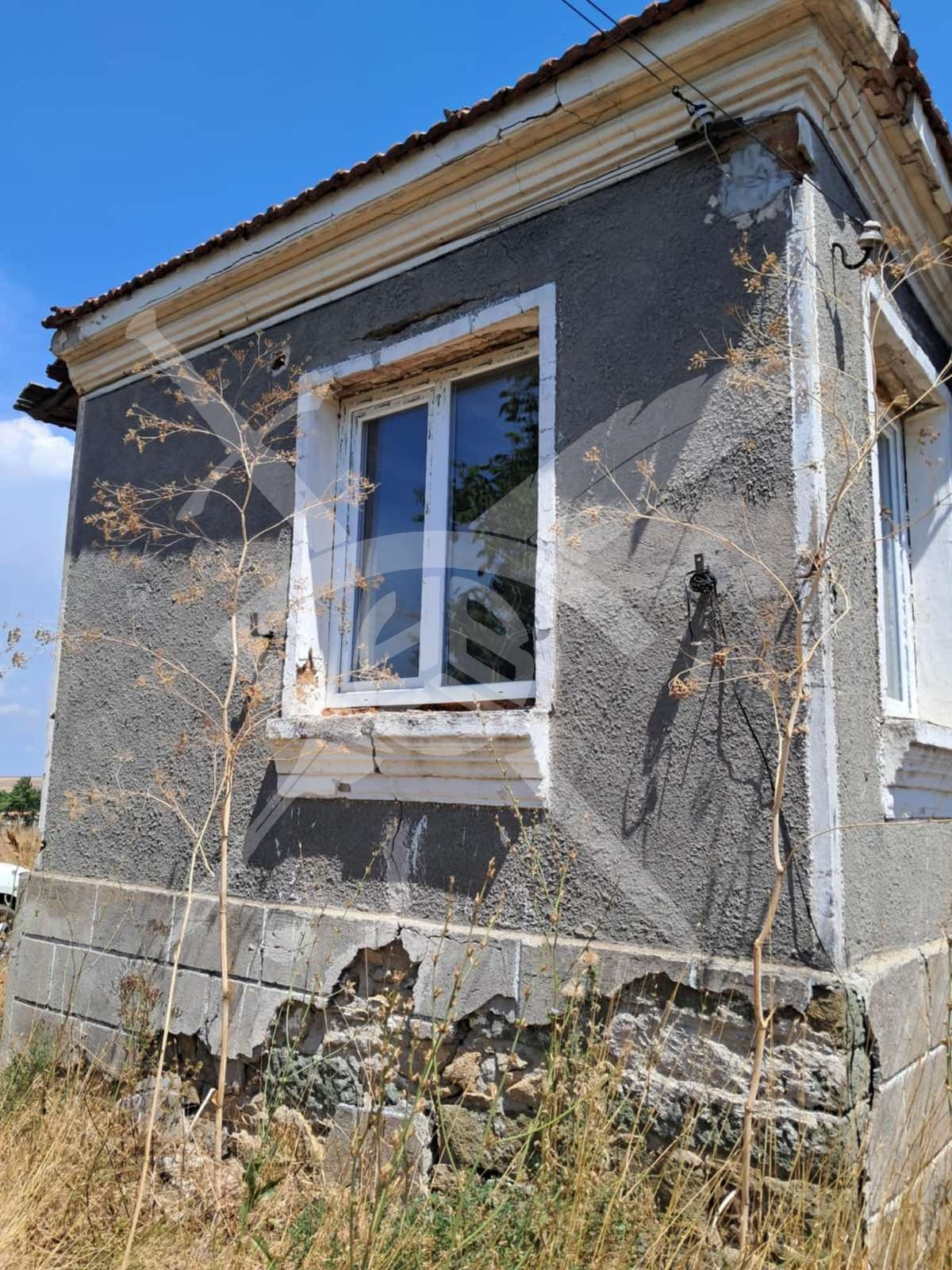 Продава КЪЩА, с. Сан-Стефано, област Бургас, снимка 2 - Къщи - 53320865